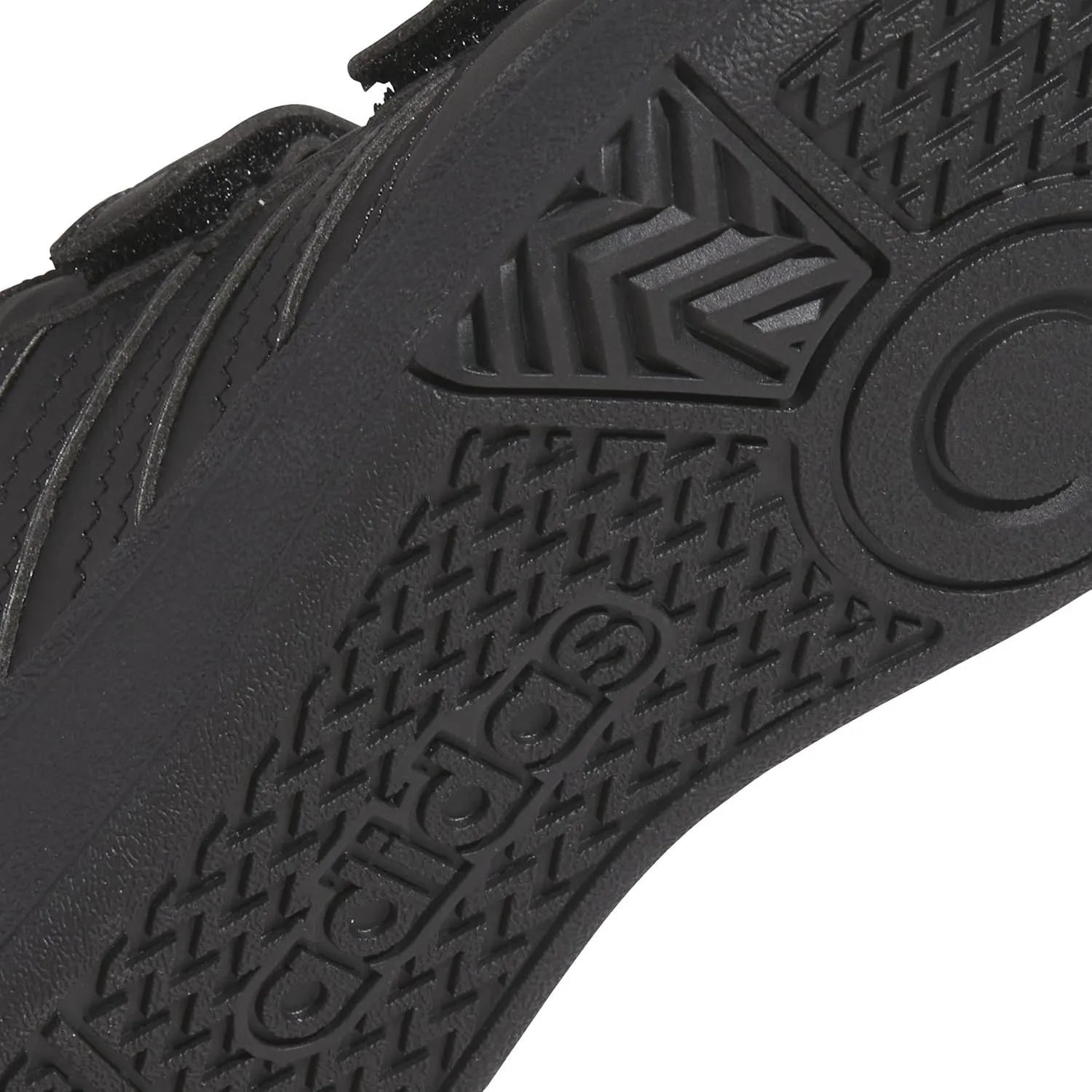 adidas Unisex-Child Hoops 4.0 Velcro Strap Sneaker