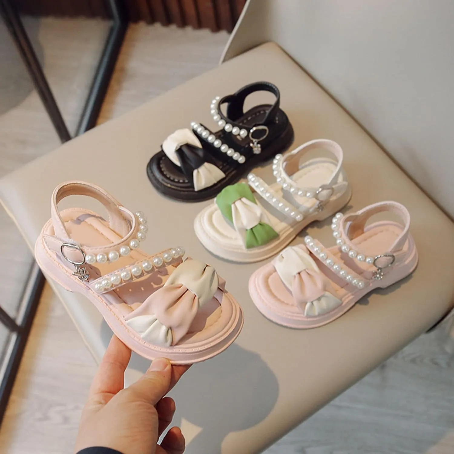 Flower Girls Sandals for Wedding Kids Dress Shoes Summer Open Toe Cute Color Block Princess Sandals with Pearl Straps