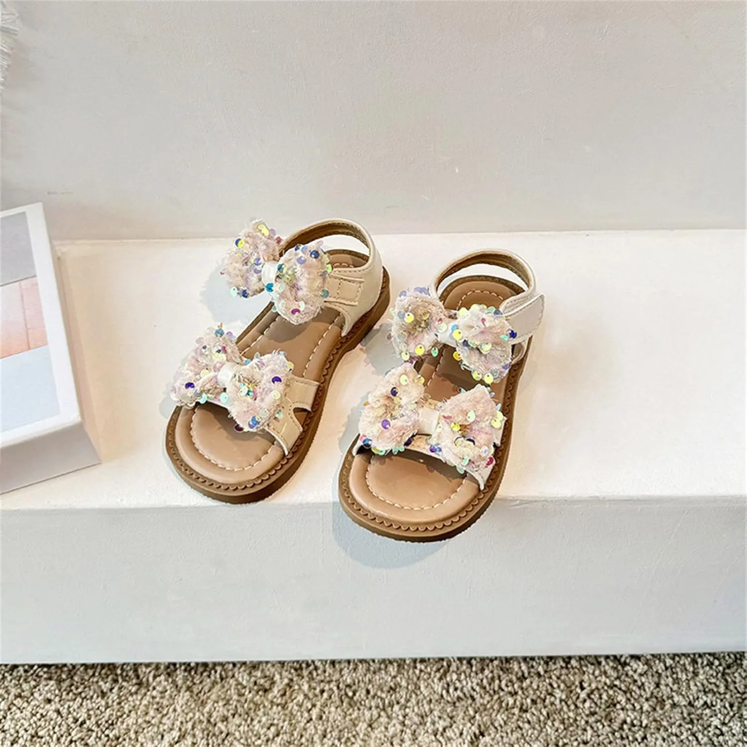Girls Ballet Shoes Girls Sequins Sandals Summer For Children Wearing Beach Shoes Pearl Soft Sole Sandals Shoes