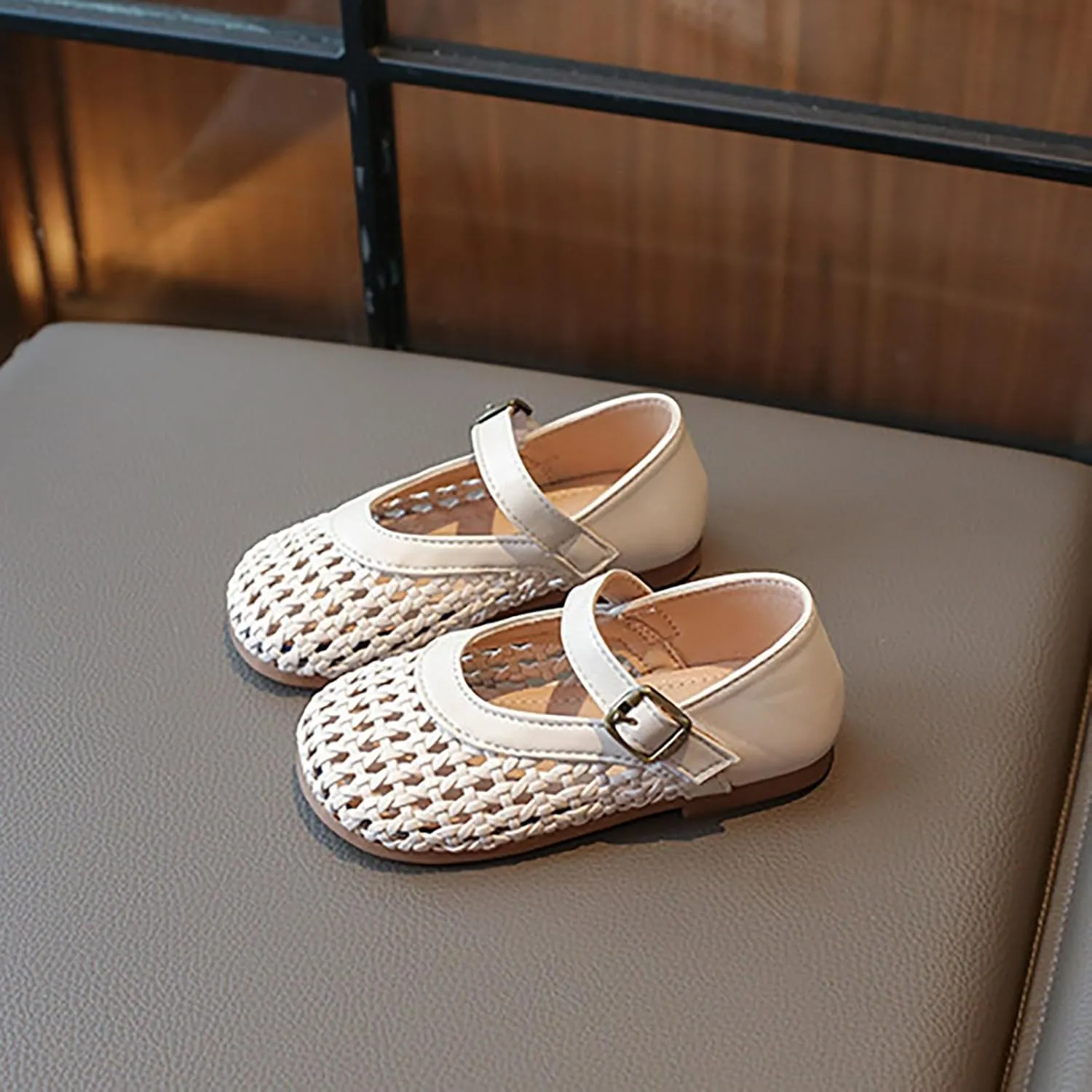 Girls Leather Sandals Close Toe Non Slip Adjustable Straps Outdoor Flats Shoes Kids Cute Summer School Sandals