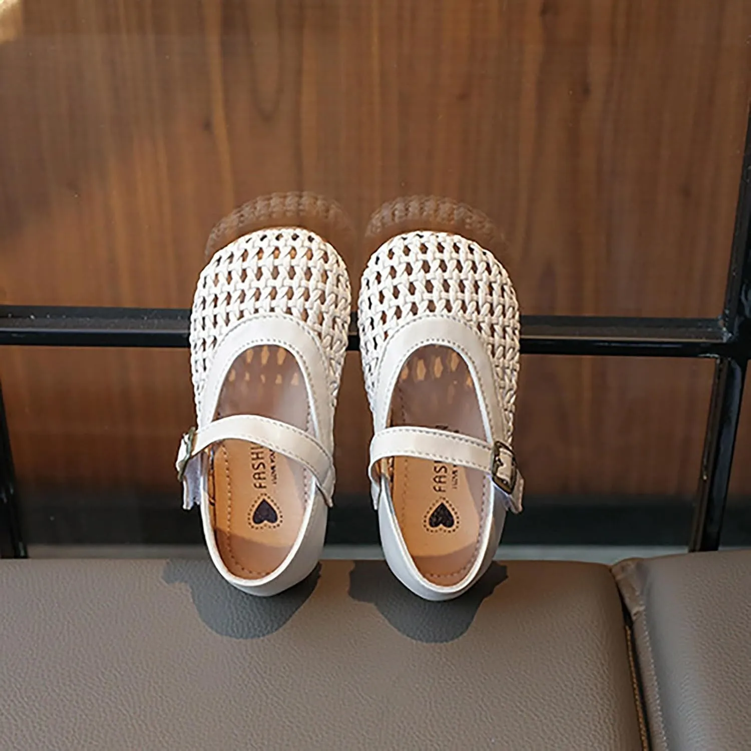 Girls Leather Sandals Close Toe Non Slip Adjustable Straps Outdoor Flats Shoes Kids Cute Summer School Sandals