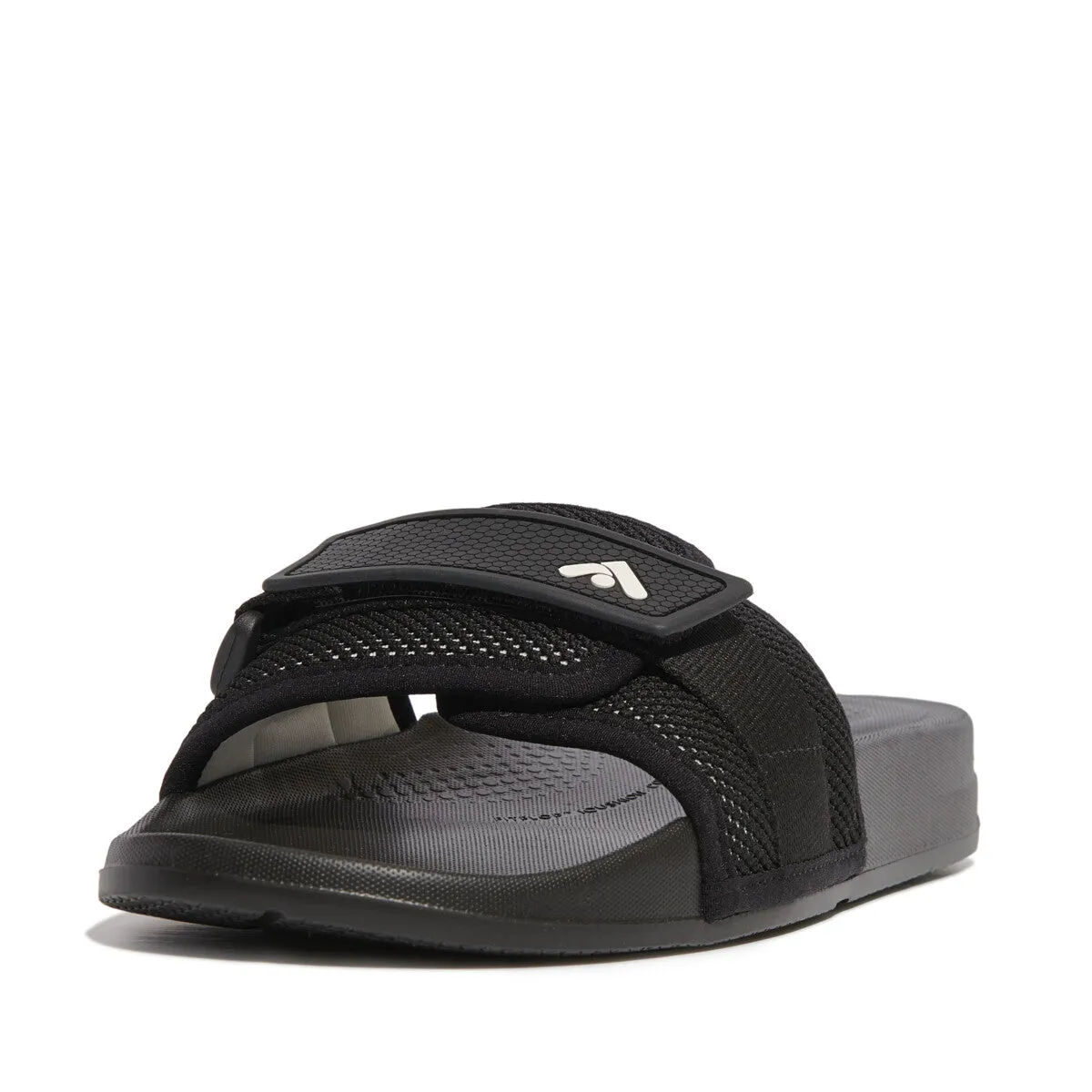 IQUSHION Adjustable Water-Resistant Knit Pool Slides