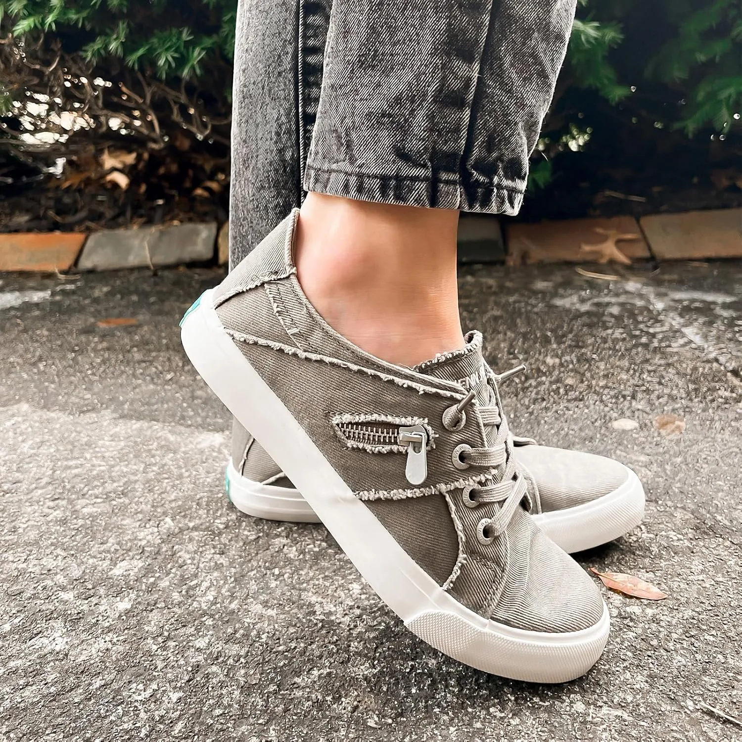 JENN ARDOR Women's Fashion Slip on Sneakers Tennis Shoes Non Slip Casual Canvas Shoes for Women Comfortable Walking Shoes Low Top Sneakers Flats with Zipper