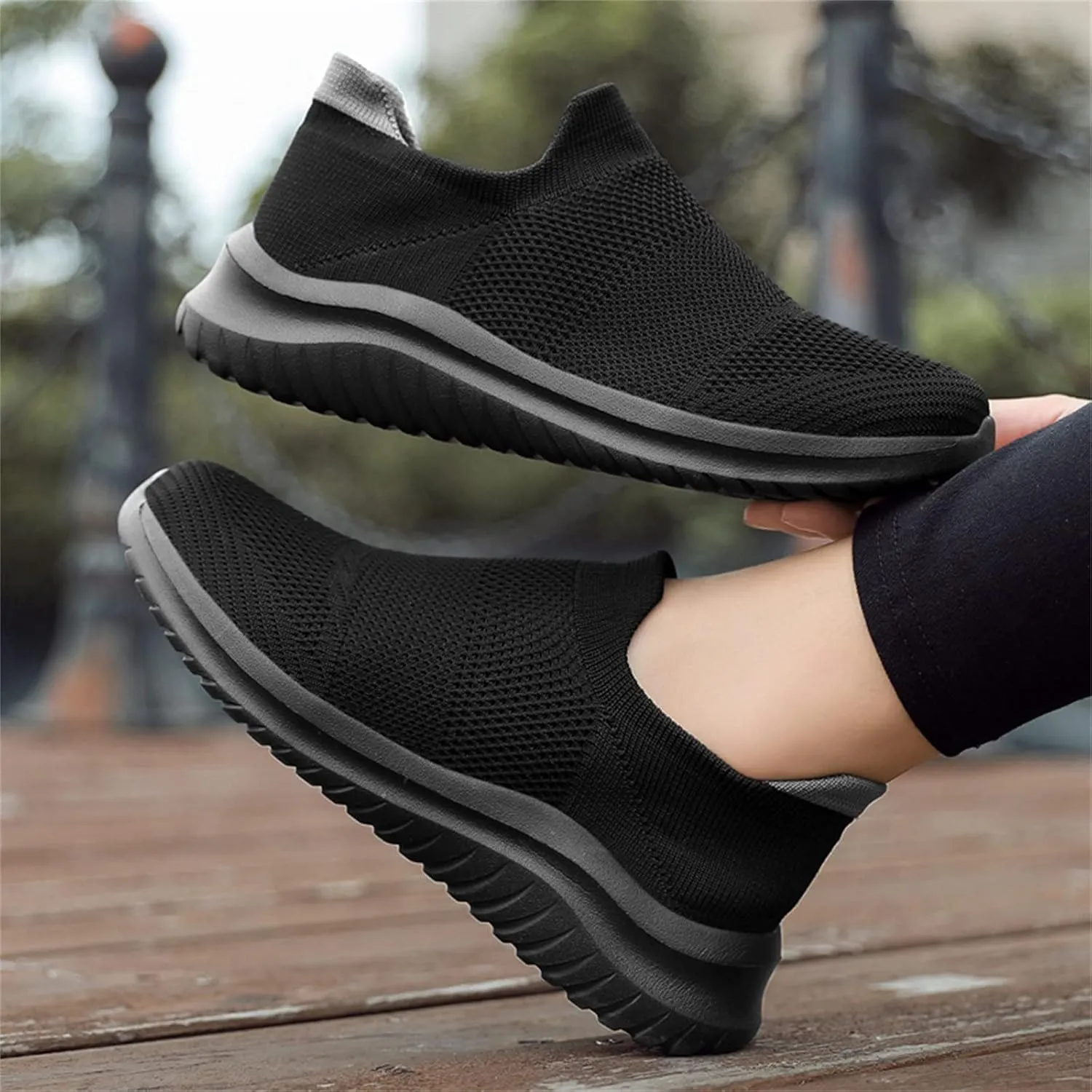 Lightweight Walking Tennis Shoes for Women Non Slip Comfortable Fashion Tennis Shoes Barefoot Minimalist Shoe