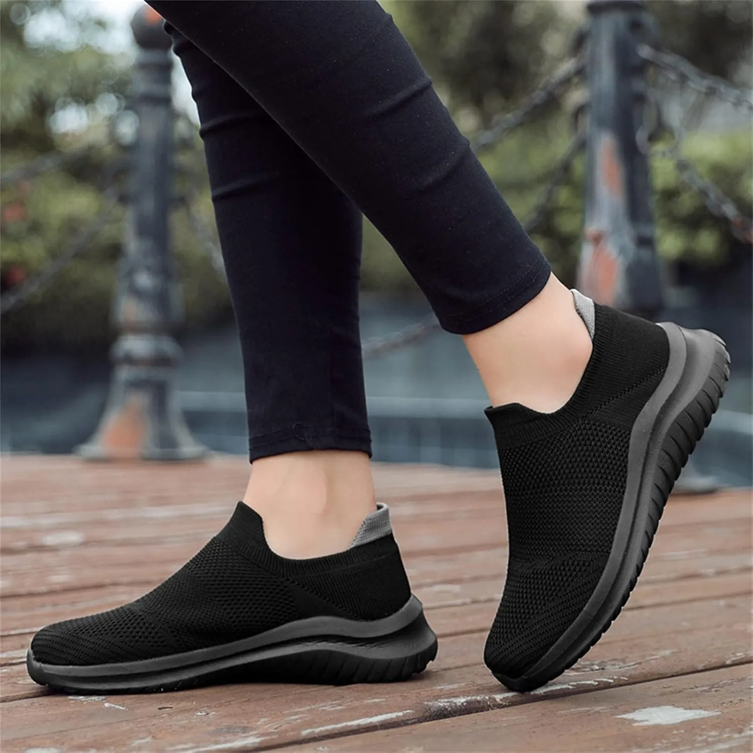 Lightweight Walking Tennis Shoes for Women Non Slip Comfortable Fashion Tennis Shoes Barefoot Minimalist Shoe