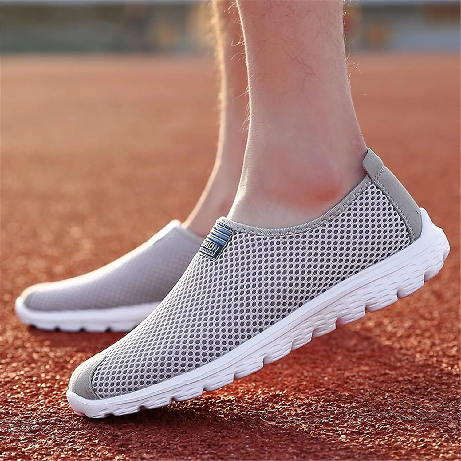Men's Casual Shoes Workout Shoes Men Running Shoes Lightweight Tennis Shoes Non Slip Breathable Mesh Walking Sneakers