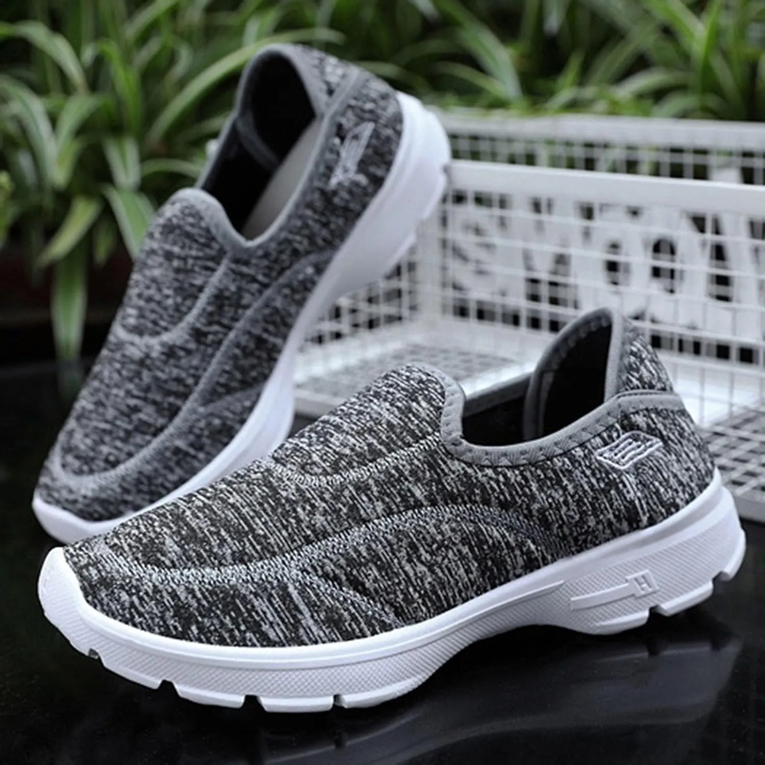 Men's Non Slip Barefoot Minimalist Shoes Comfortable Lightweight Casual Walking Shoe Business Formal Dress Shoes