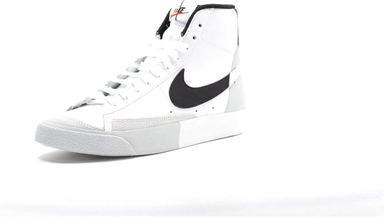 Nike Kids' Blazer Mid '77 SE Sneaker