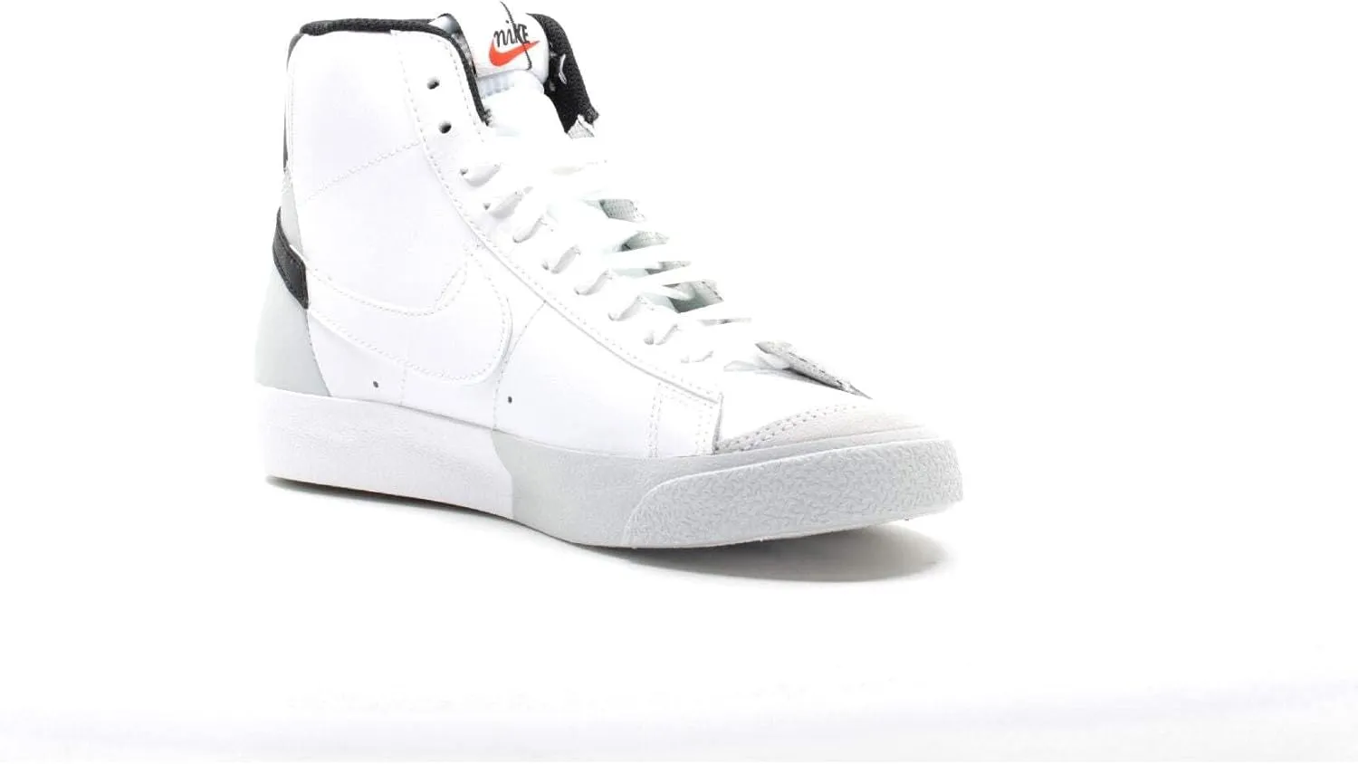 Nike Kids' Blazer Mid '77 SE Sneaker