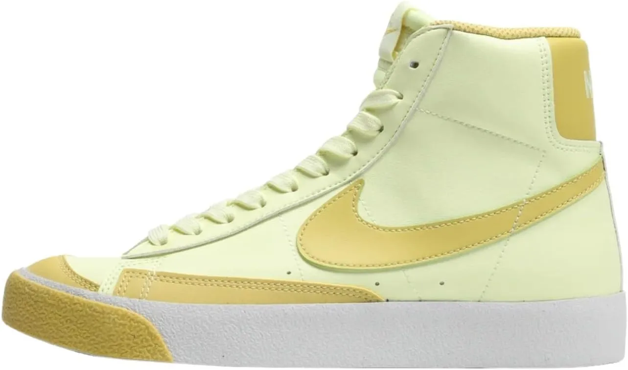Nike Kids' Blazer Mid '77 SE Sneaker