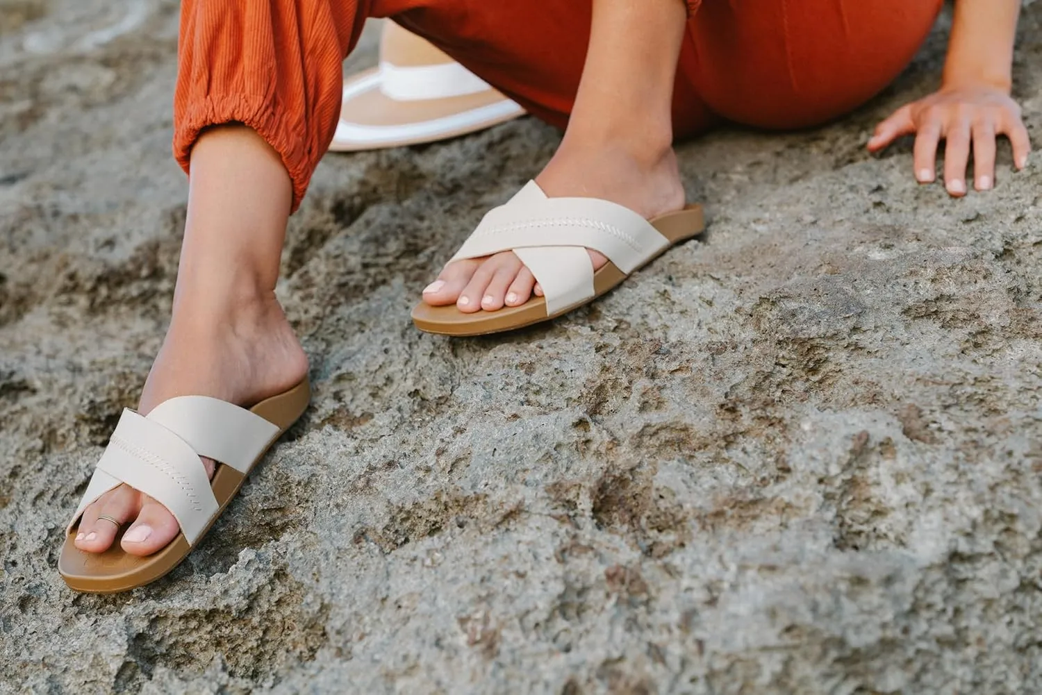 OLUKAI Kipea 'Olu Women's Slide Sandal, Everyday Stylish Shoe, All-Day Wear & Comfortable Fit