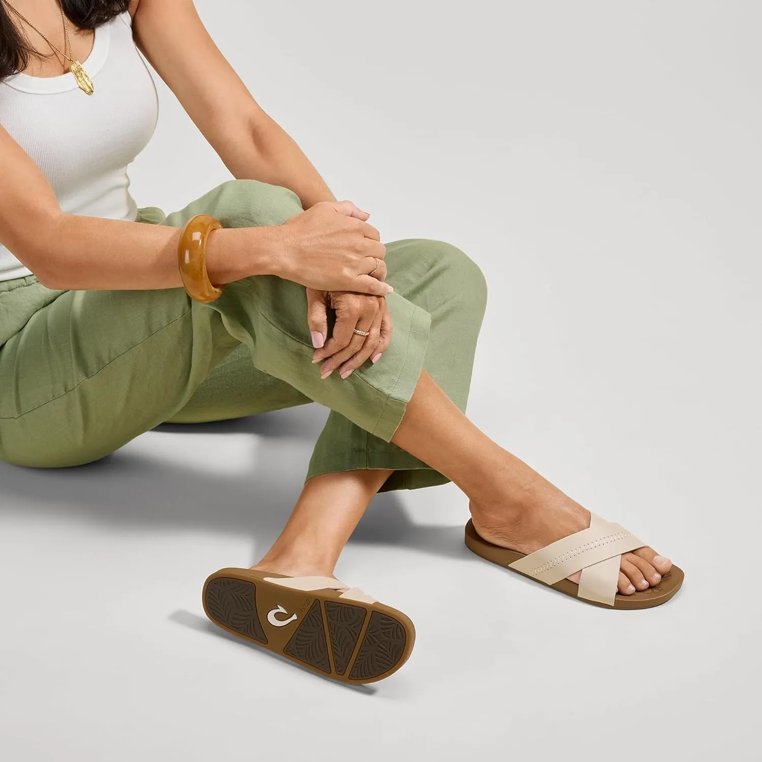 OLUKAI Kipea 'Olu Women's Slide Sandal, Everyday Stylish Shoe, All-Day Wear & Comfortable Fit