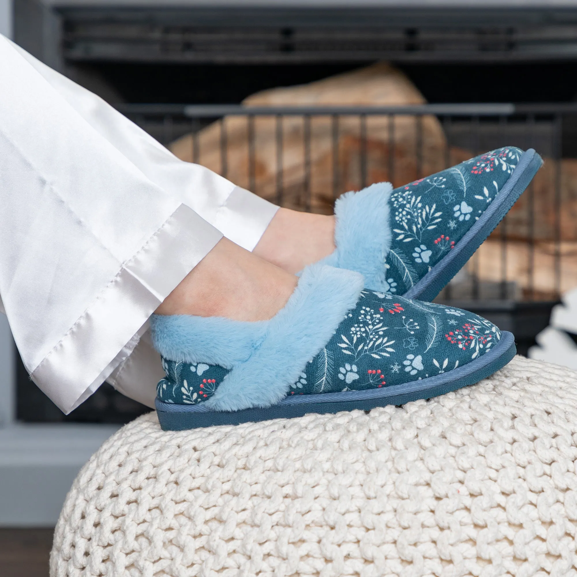 Paw Print Faux Fur Lined Indoor/Outdoor Slipper Shoes