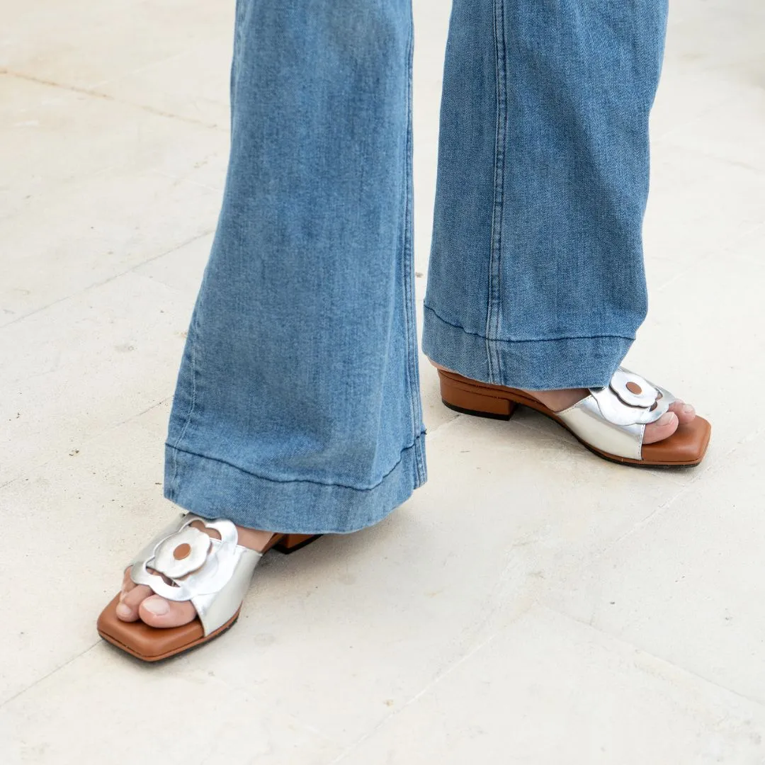 Selalu in Hana Silver Flats