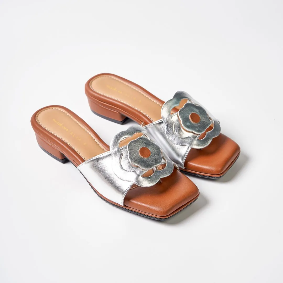 Selalu in Hana Silver Flats
