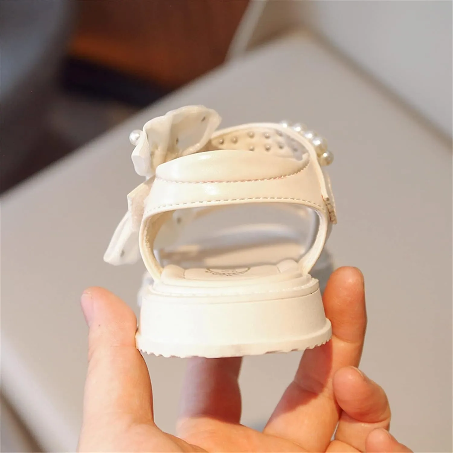 Toddler Kids Flower Girl Sandals Girls Summer Dress Shoes Wedding Party Crossover Straps Casual Pearl Strap Sandals
