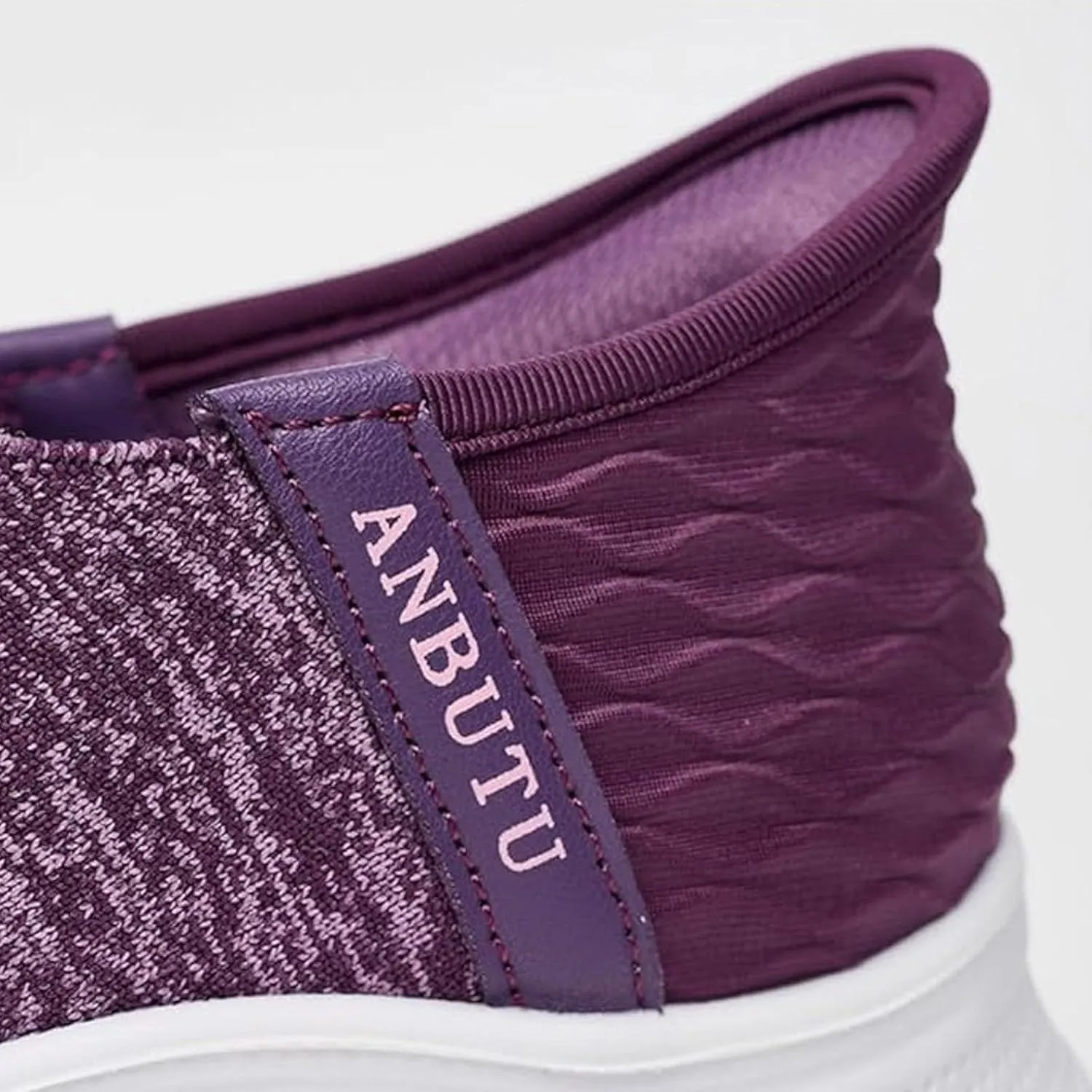 Women's Walking Shoes Flat Comfortable Casual Slip On Athletic Shoes Lightweight Non Slip Running Fashion Sneakers